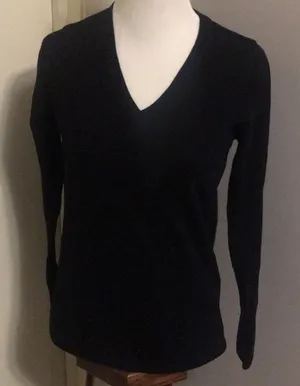 Forever 21 tunic V neck sweater          #1 thumbnail 1