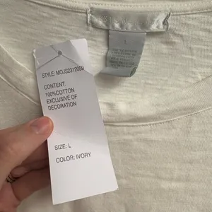 NWT Design History 100% Cotton Ivory Blouse Size Large thumbnail 2