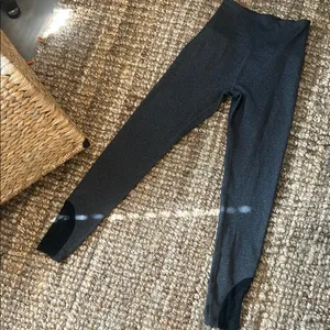 Beyond Yoga Grey High Waisted Yoga Leggings thumbnail 1
