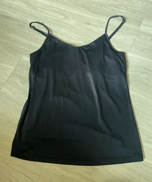 Classic Black Spaghetti Strap Cami thumbnail 1