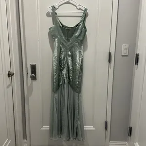 House of CB Vittoria Pistachio Chiffon Floor Length Gown thumbnail 14