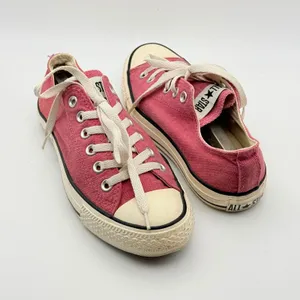 Converse Chuck Taylor All Star Low Top Sneakers Womens 7 Pink Canvas thumbnail 4