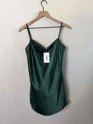 NWT Heiress Beverly Hills‎ Emerald Green Satin Slip Mini Dress Womens Size S thumbnail 3