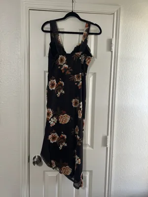 SHEIN Black Floral Ruched Midi Dress with Cream & Brown Blooms thumbnail 4