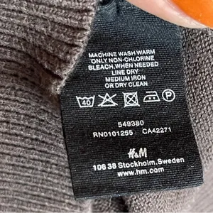 H&M | Brown Argyle Sweater Sz L thumbnail 7