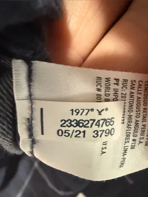 AMERICAN EAGLE Navy Blue Plaid Cropped Button Down Flannel Size Large thumbnail 12