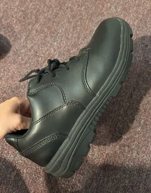 Red wing work shoes black non slip Size 7 thumbnail 1