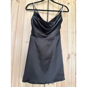 NWT Lulus Luxe Reputation Black Satin Sleeveless Cowl Neck Mini Dress Party Sz M thumbnail 2