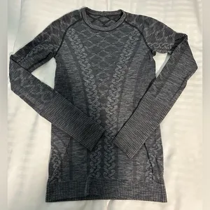 Lululemon Swiftly Tech Rest Less Pullover Long Sleeve thumbnail 1