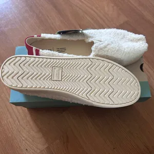 TOMS Cream and Red Fuzzy Slip-On Shoes thumbnail 5