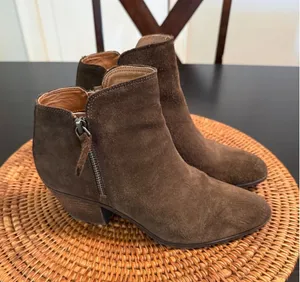 Frye & Co Womens Brown Suede Ankle Boots Pointed Toe Side Zip Block Heel Size 8M thumbnail 1