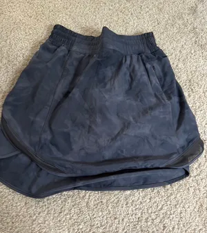Lululemon Skirt Hotty Hot High-Rise thumbnail 1