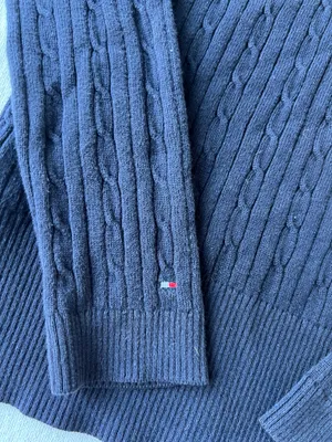 Tommy Hilfiger Women’s Lightweight Knit Sweater - Size M thumbnail 6