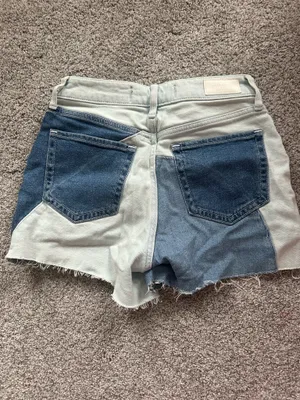 Hollister Ultra High-Rise Mom Shorts thumbnail 4