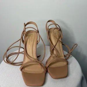 Olivia Jaymes Nude Lace-Up Heels Block Heel Sandals Women’s Size 7 (B90)&✨ thumbnail 2