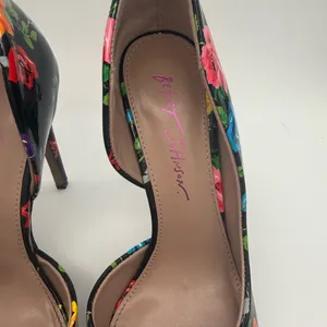 Betsey Johnson Vibrant Floral Rose Bow Multicolor 4" High Heels Shoes Size 7 M thumbnail 3