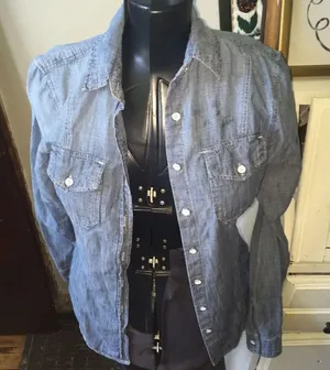 Gap 1969 denim button down boyfriend size XS shirt thumbnail 1