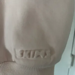 SKIMS NWT Pink Cropped Hoodie thumbnail 7