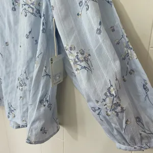 A.n.a. NWT Floral Puff Sleeve Blouse Top Romantic Blue Lavender Prairie ~ Size S thumbnail 4