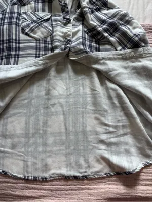 Rails‎ Classic White & Navy Plaid Button-Down Shirt size Medium thumbnail 7