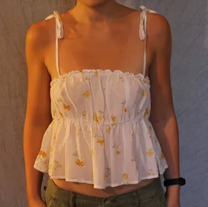 Lottie Moss Floral Tie Top thumbnail 2