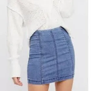 FREE PEOPLE Modern Femme Denim Mini Jeans Skirt Size 2 Stretchy thumbnail 8