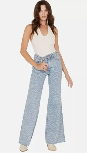 Nwt Wrangler Women'S Meow Laser Tiger Print Wanderer Flare Jeans 32x34 thumbnail 1