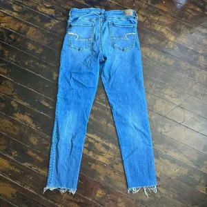American Eagle medium wash hi-rise jegging size 12 thumbnail 3
