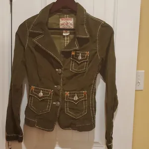 True Religion Women’s Olive corduroy jacket size S thumbnail 3