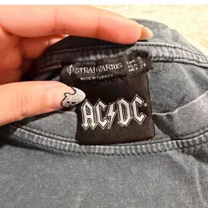 Stradivarius ac/dc band tour shirt thumbnail 6