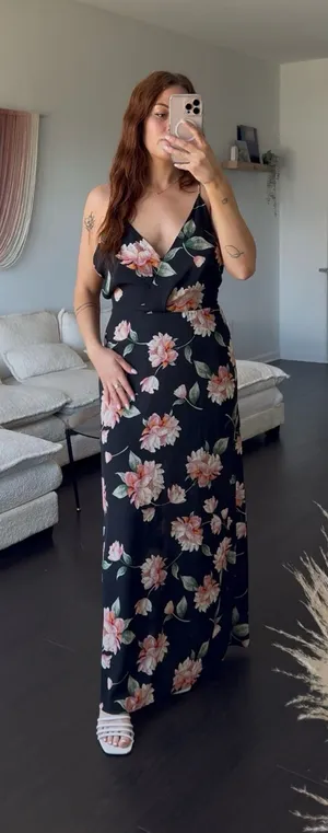Black Floral Maxi Dress Open Back V-Neck Formal Wedding Guest thumbnail 1