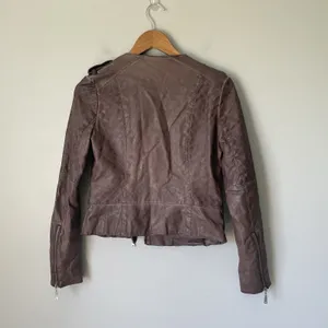 J2 by JouJou Vintage y2k 2000's Moto Jacket Brown Cropped Faux Leather Size XS thumbnail 2