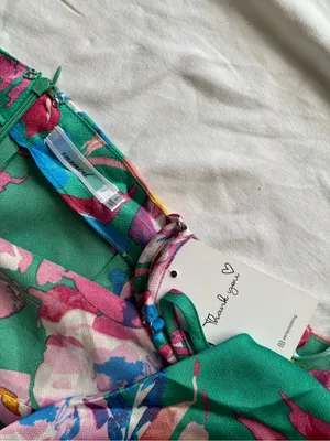 Vero Moda Floral Midi Dress Size Large NWT thumbnail 4