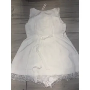 For Love & Lemons White Lace Trim Button Front Sleeveless Romper XL NWT thumbnail 7