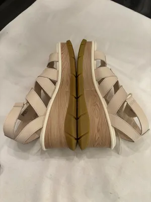 Sorel Cream Leather Joanie Sandals thumbnail 4