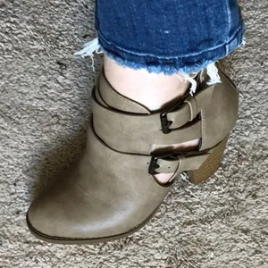 Niki Womens Taupe Cutout Ankle Booties Stacked Heel‎ Buckle Detail Size 6.5 thumbnail 1