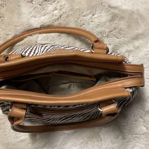 Ellen Tracy Purse thumbnail 12