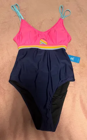 Cupshe one Peice swim  thumbnail 1