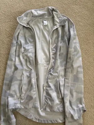 White Camo Athletic Jacket Gray Size M thumbnail 2