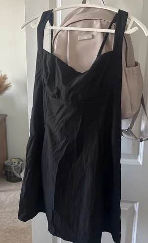 black mini dress Size M thumbnail 1