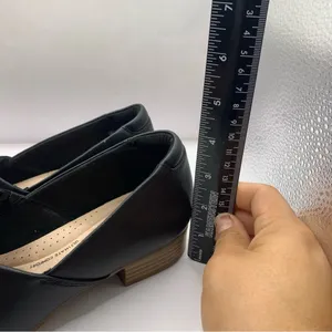 Clarks Women's Juliet Palm black soft leather loafer size 7.5M thumbnail 3
