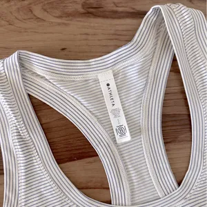 ATHLETA Momentum Seamless Tank in White Mini Stripe Sz. Small thumbnail 6
