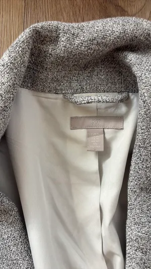 H&M blazer thumbnail 2