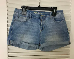 Old Navy Boyfriend Shorts thumbnail 1