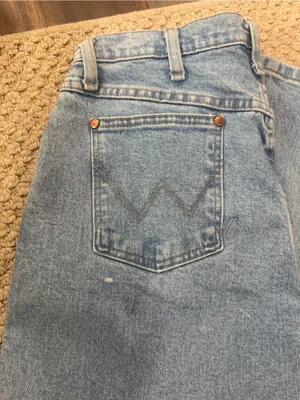 Wrangler Light Blue Straight Leg High-Rise Jeans thumbnail 7