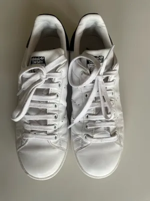 Adidas Women’s Stan Smith White Sneaker Size US8 thumbnail 6
