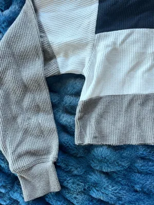 Hollister Top thumbnail 2