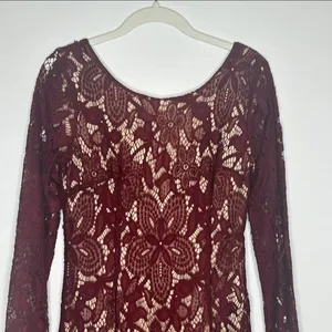 Burgundy wine lace long sleeve dress Sz medium thumbnail 4