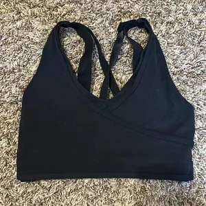 Gymshark Black Sports Bra Crossed Back Strap Small thumbnail 1