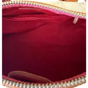 Vintage Dooney & Bourke White Monogram Canvas Barrel Satchel Bag Leather Trim thumbnail 14